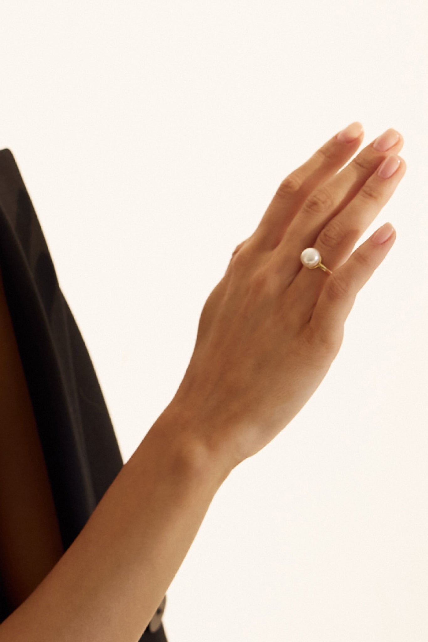 Ring Button Pearl LisaConcept