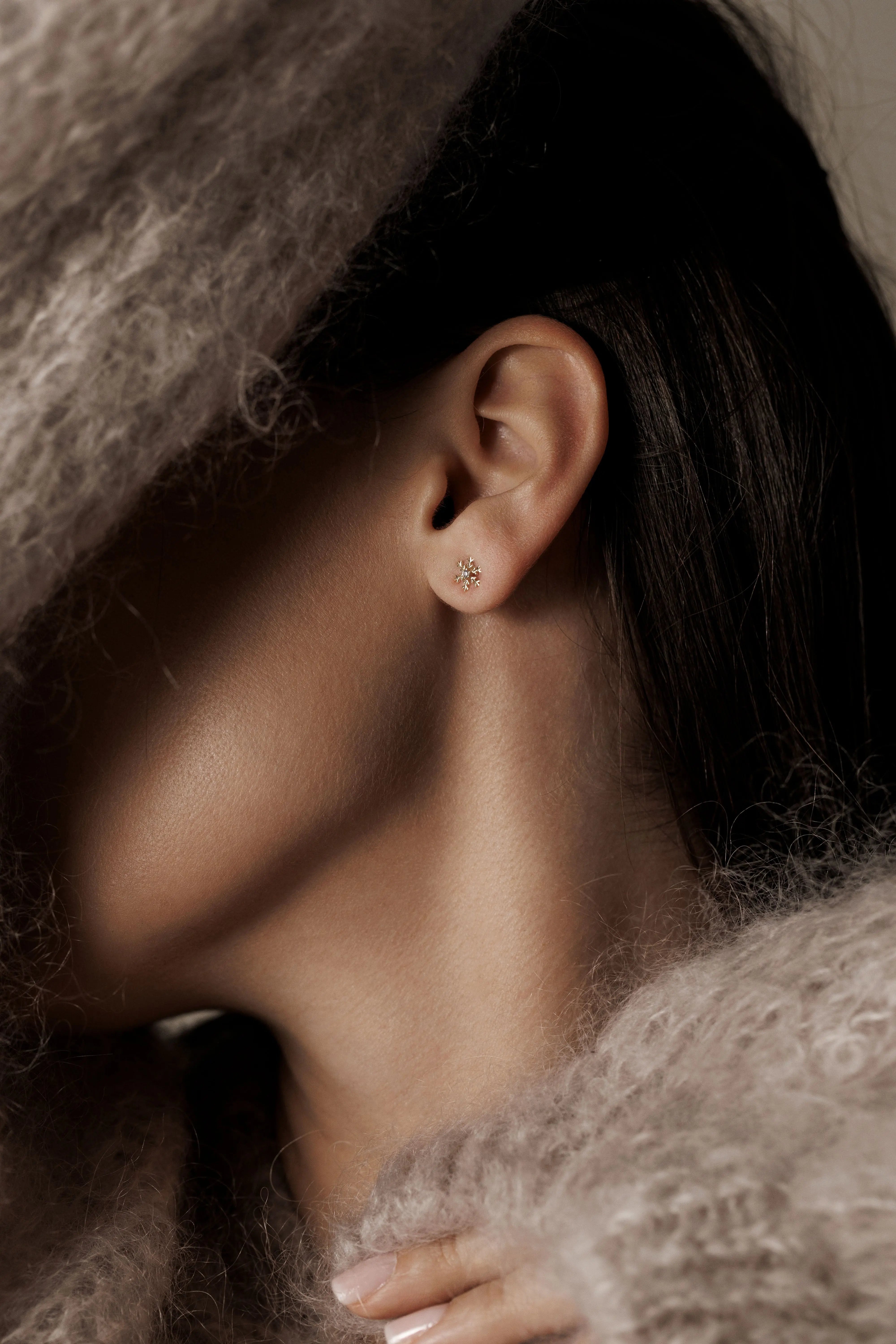 So pflegst du deinen Gold- und Silberschmuck richtig