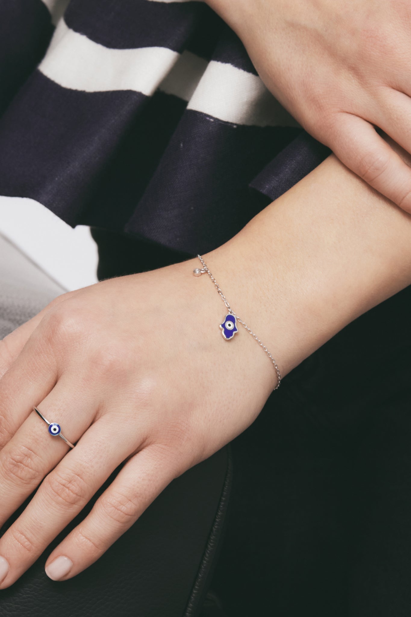 Armband  The Hand - Emaille LisaConcept